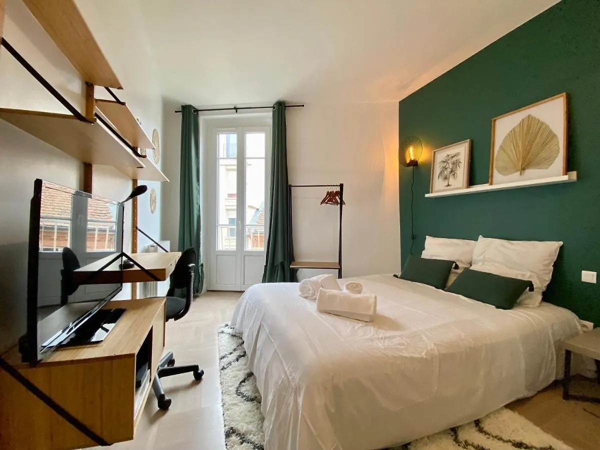 Le Tropical - Confort - Wifi - Gare Clermont-Ferrand Apartament